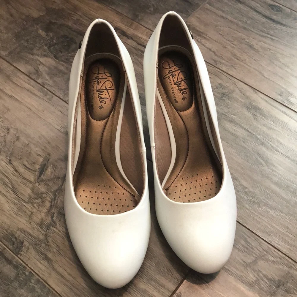 Life Stride heels soft system